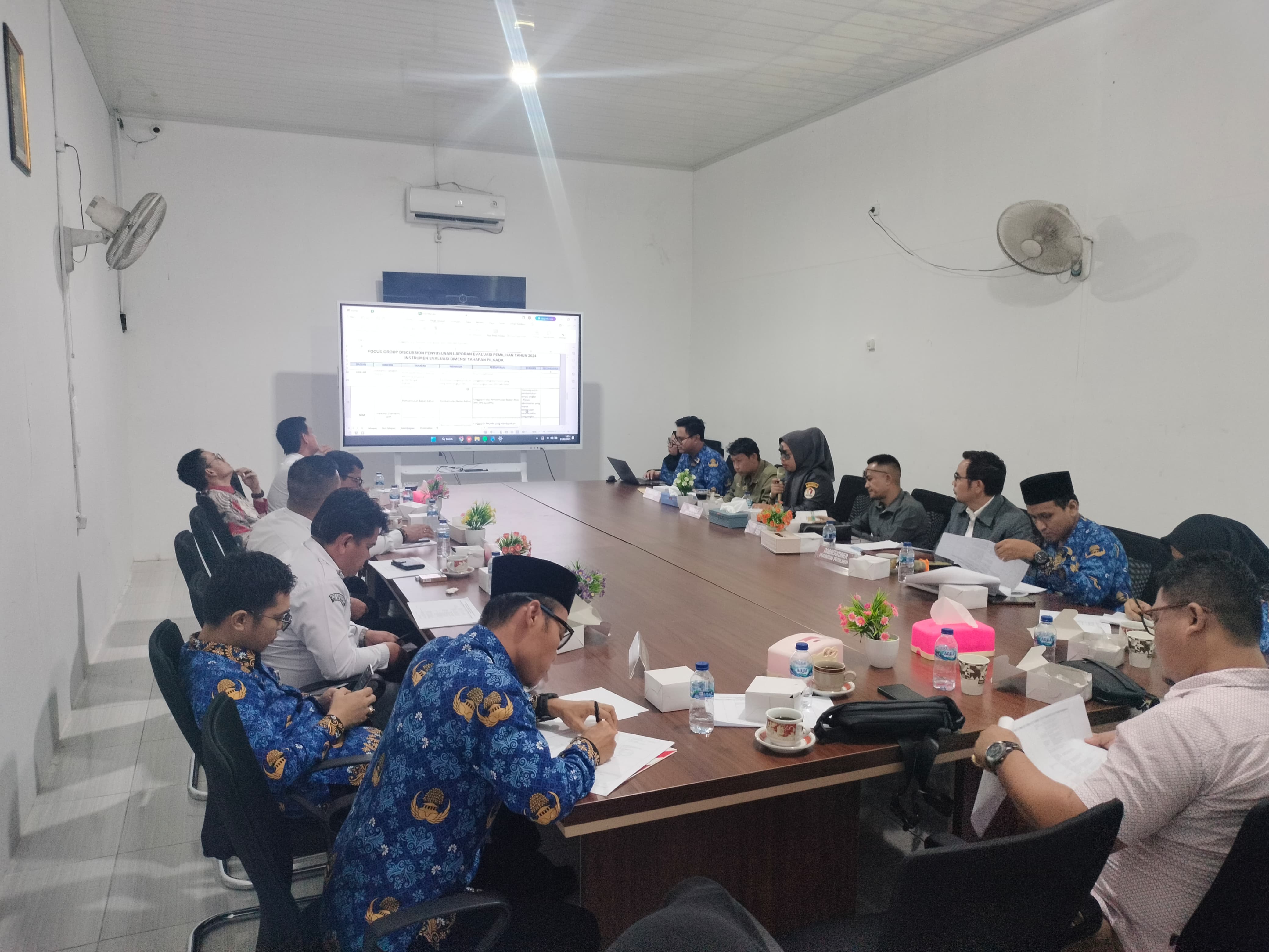Bawaslu Kabupaten PALI Hadiri FGD Penyusunan Laporan Evaluasi Pemilihan Tahun 2024 