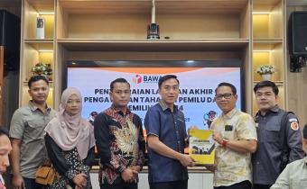  Bawaslu PALI Serahkan Laporan Komprehensif Pengawasan ke Bawaslu RI 